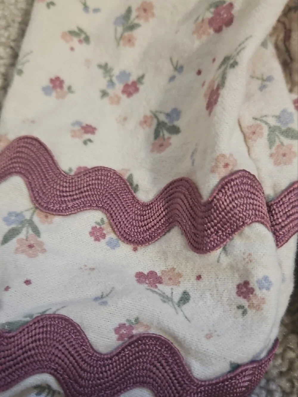 Tullabee Floral Off-Shoulder Peasant Bodysuit in Cream size 3-6 months